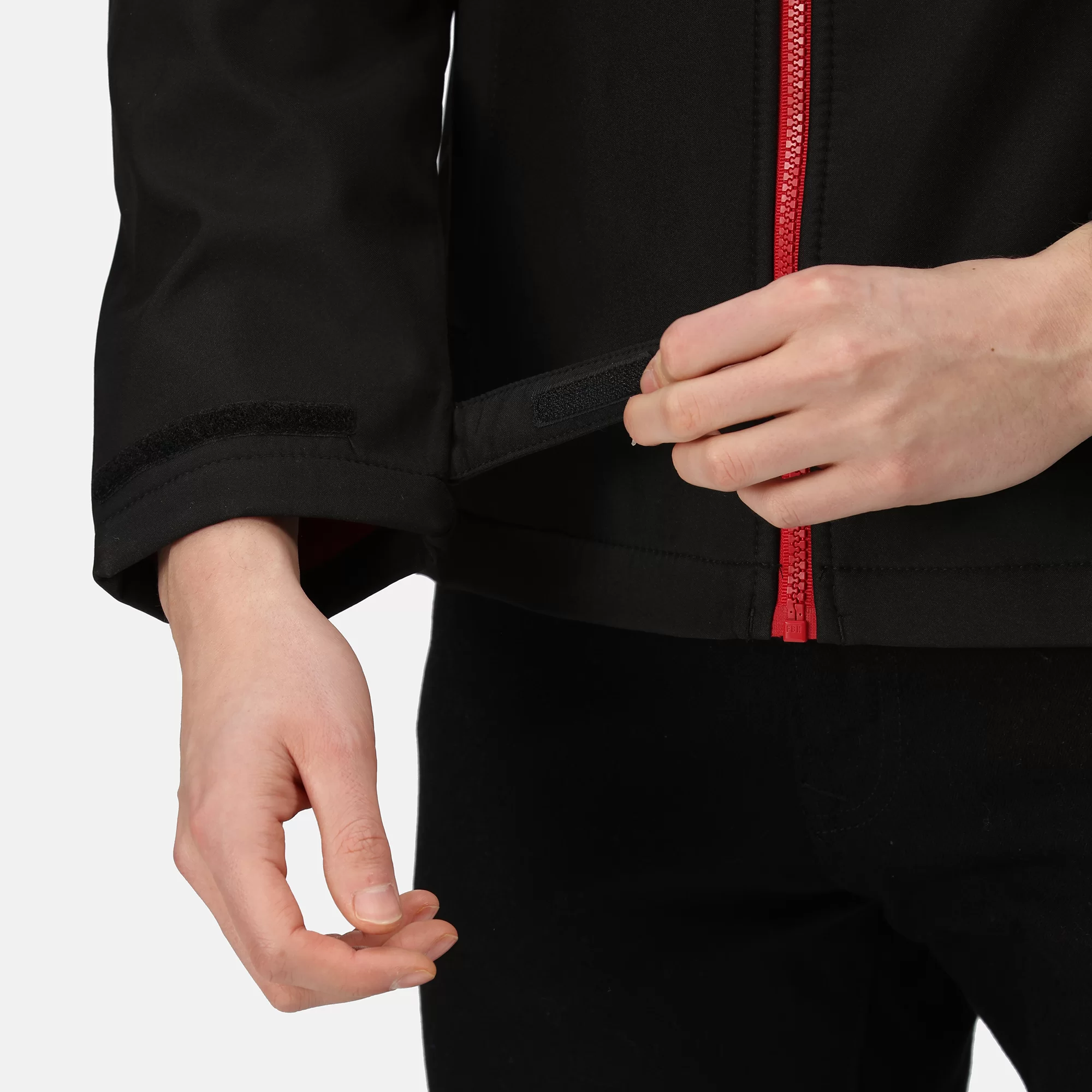 abfcf8e22a423248083c777aa3e208ca62068481_TRA701_2M6_M_6